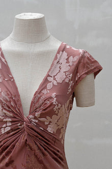 Vestido Sara Rosa Antiguo